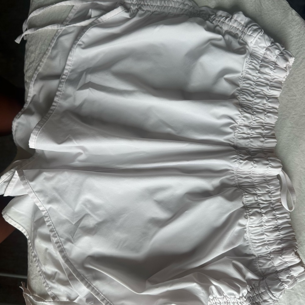 Aerie White Athletic Shorts with Elastic Waistband